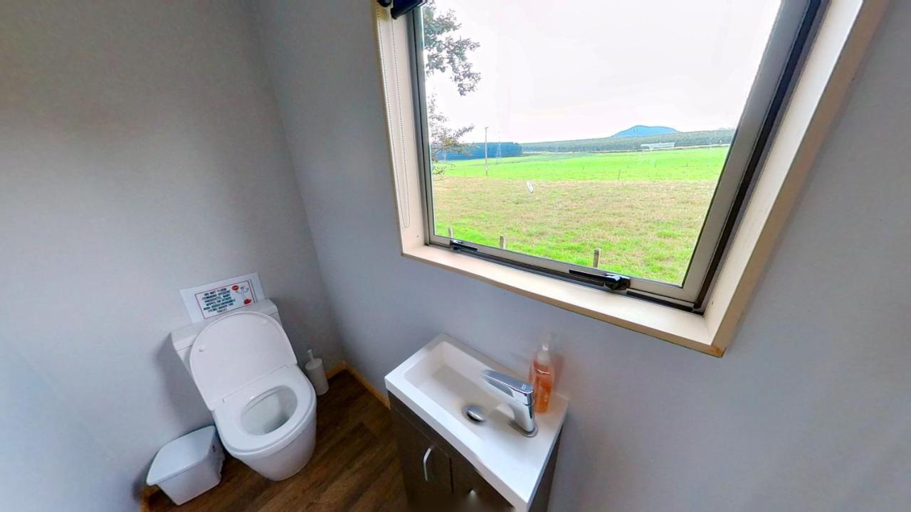 Full Holiday Home To Yourself, Up To 21 Guests Atiamuri Bagian luar foto