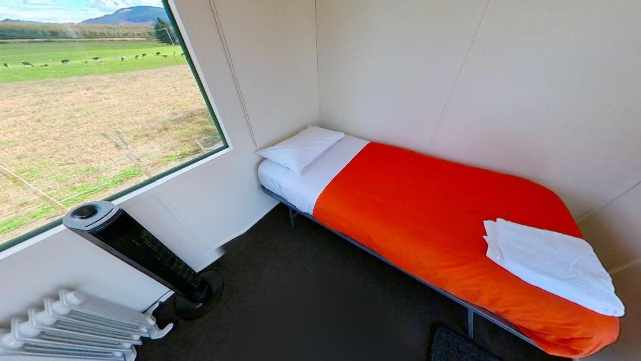 Full Holiday Home To Yourself, Up To 21 Guests Atiamuri Bagian luar foto