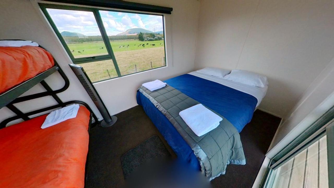 Full Holiday Home To Yourself, Up To 21 Guests Atiamuri Bagian luar foto